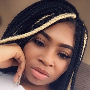 Meet your Posher, Nikea